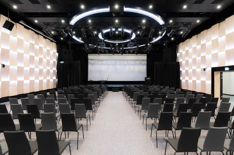 meeting room at scandic sunnfjord in forde