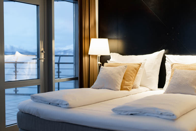 master suite at scandic seilet in molde