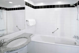 bathtub in junior suit at Scandic Olympic in Esbjerg