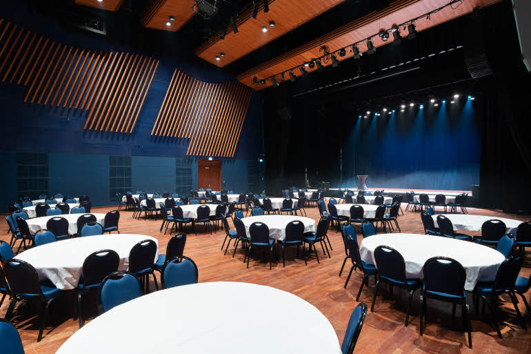 meeting room bjornson salen at scandic seilet in molde
