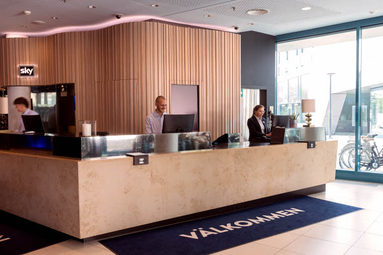 lobby reception scandic hamburg emporio
