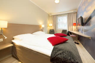 Scandic Grand Tromso, Tromso, standard room, queen bed, room 308