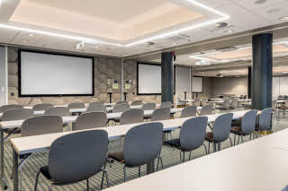 meeting room at scandic simonkentta in helsinki  i