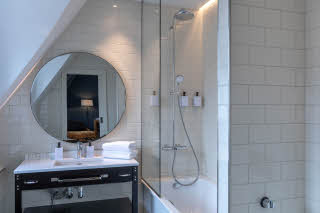 bathroom in junior suite at scandic grand central helsinki