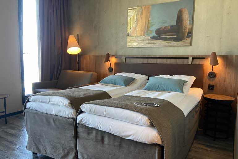 standard family room three at scandic sortland in norway