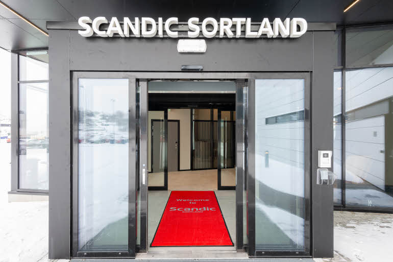 Entrén på scandic sortland