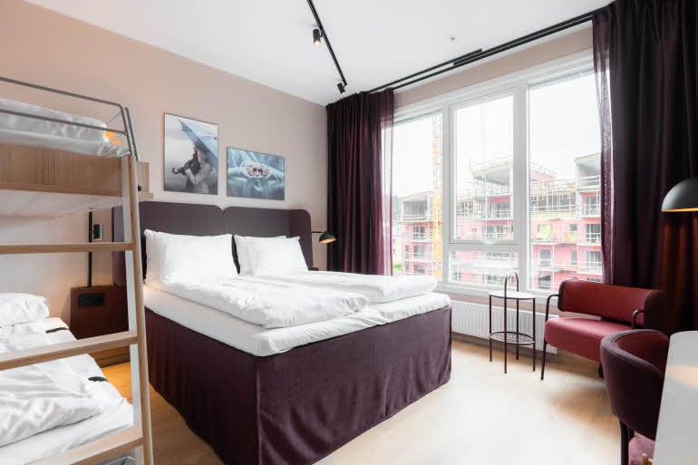 queen room at scandic sunnfjord in forde norway