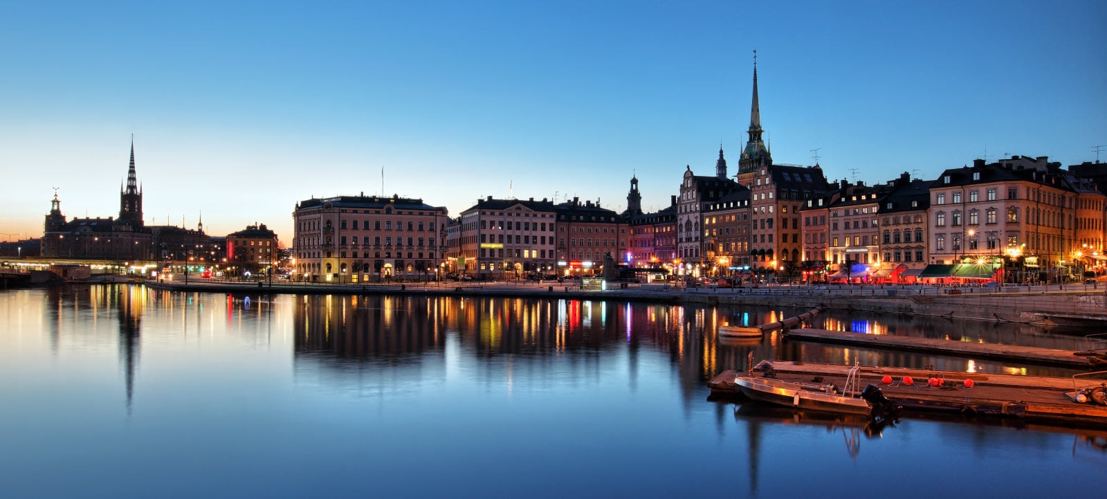 Facebook fnask tuttar nära Stockholm Facebook fnask tuttar nära Stockholm