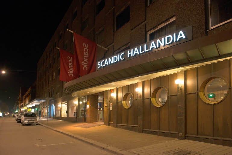 Scandic Hallandias fasad (fotograf Niklas Hagelbäck) Scandic Hallandias fasad